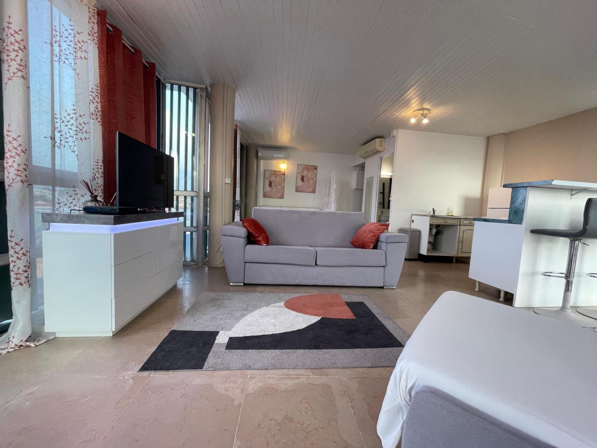 Penthouse Seaside 10 Min Port, Croisiere Et Aeroport Apartment ปวงต์-ตา-ปิตร์ ภายนอก รูปภาพ
