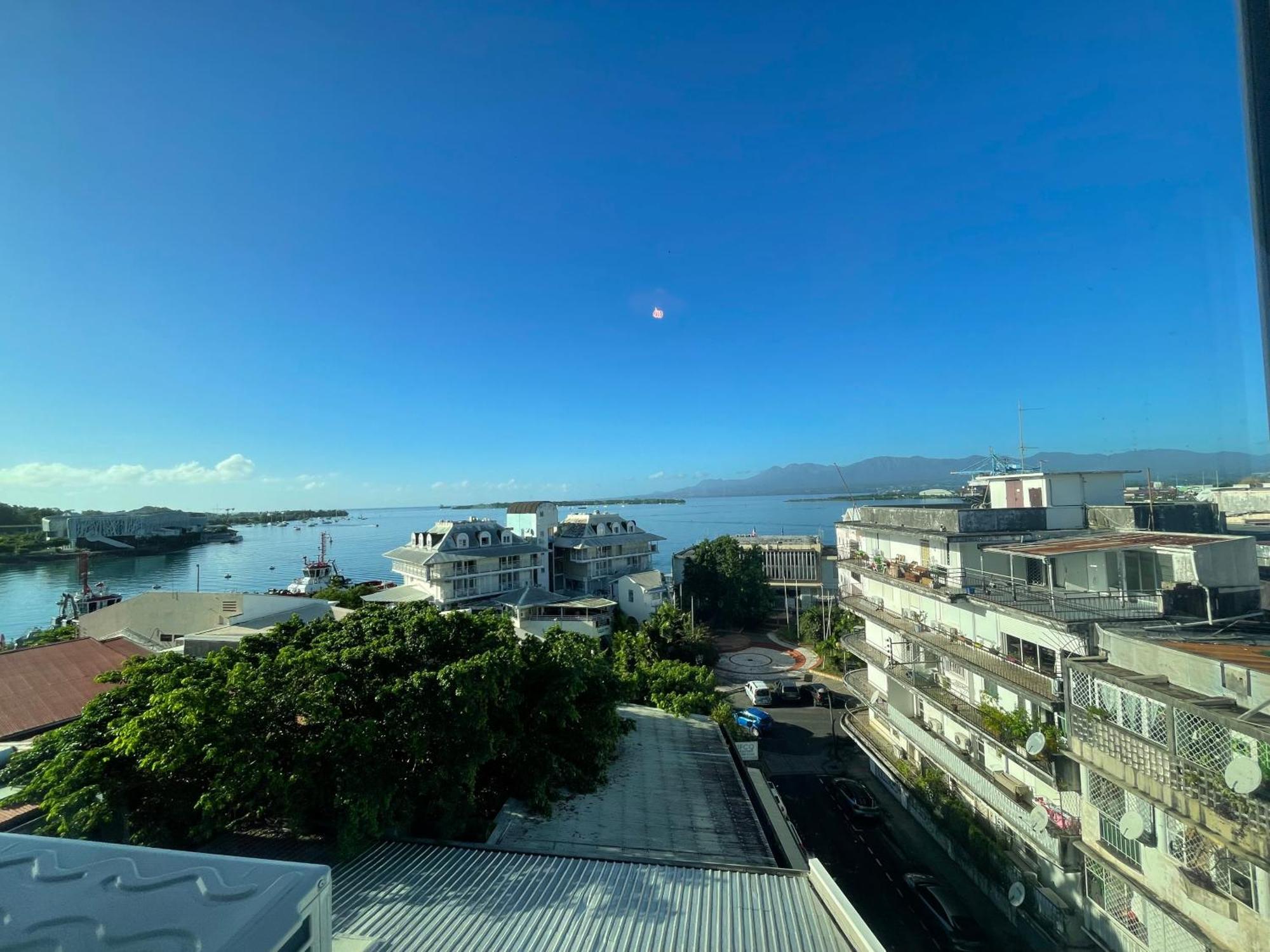 Penthouse Seaside 10 Min Port, Croisiere Et Aeroport Apartment ปวงต์-ตา-ปิตร์ ภายนอก รูปภาพ